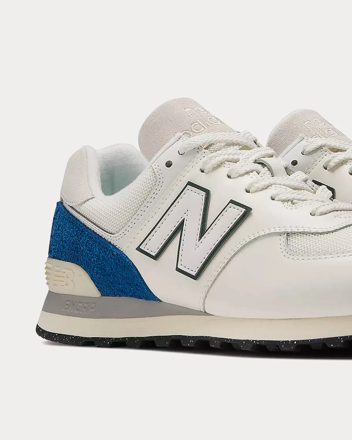 574 White / Royal Blue Low Top Sneakers