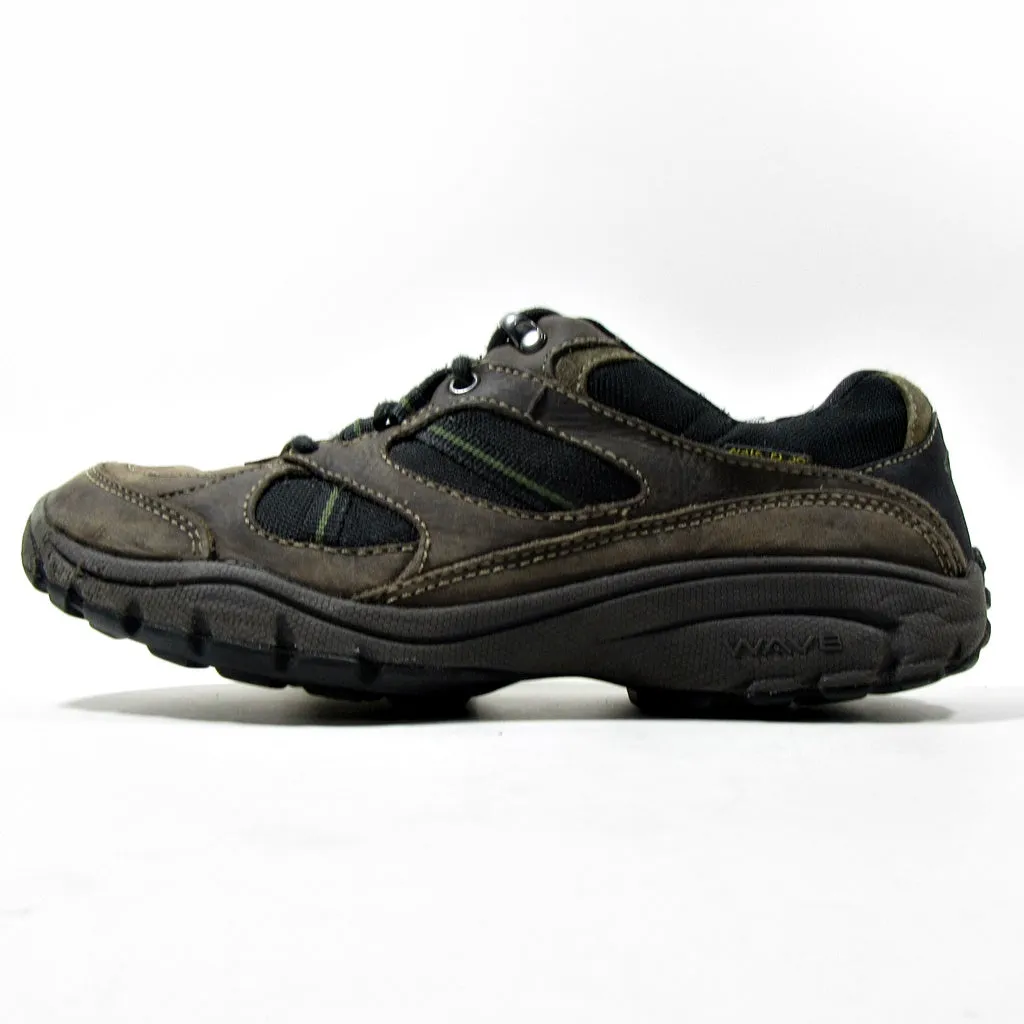 CLARKS Wave