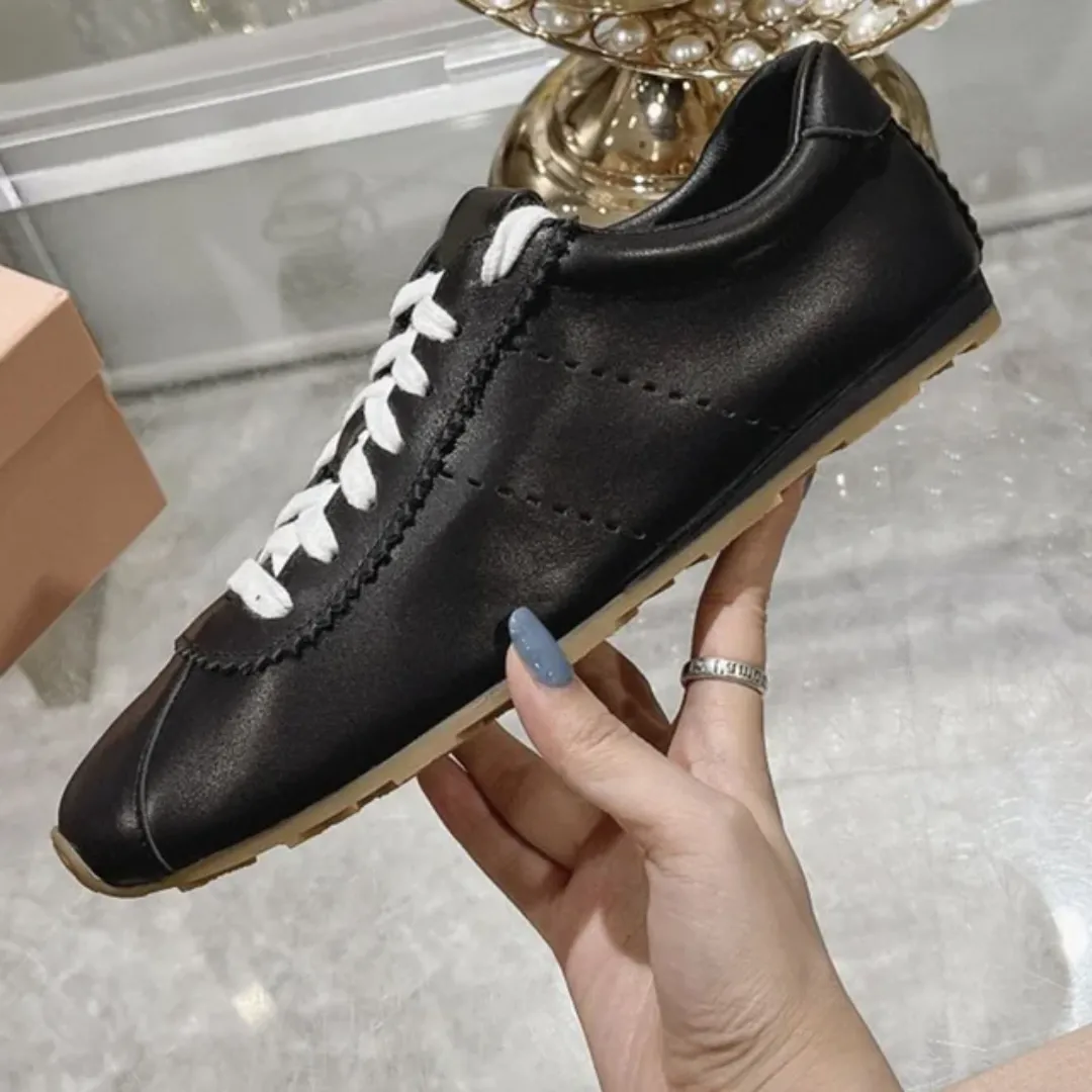 Clementine - Elegant Lace-Up Sneakers for Women
