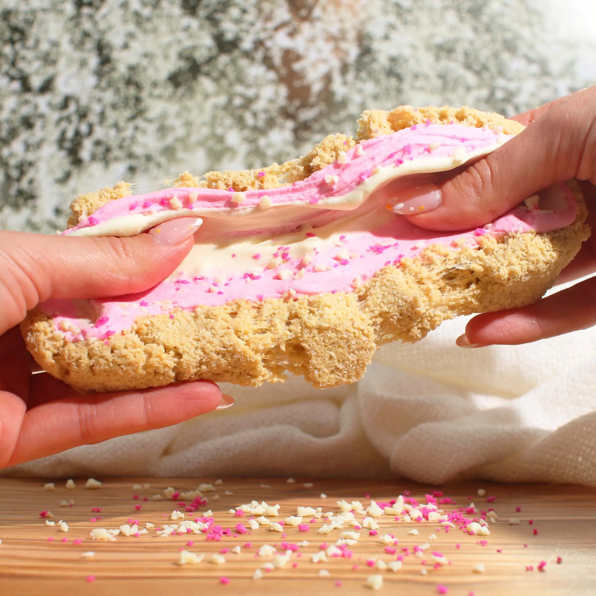 DIY Slime - Raspberry Crunch Tart