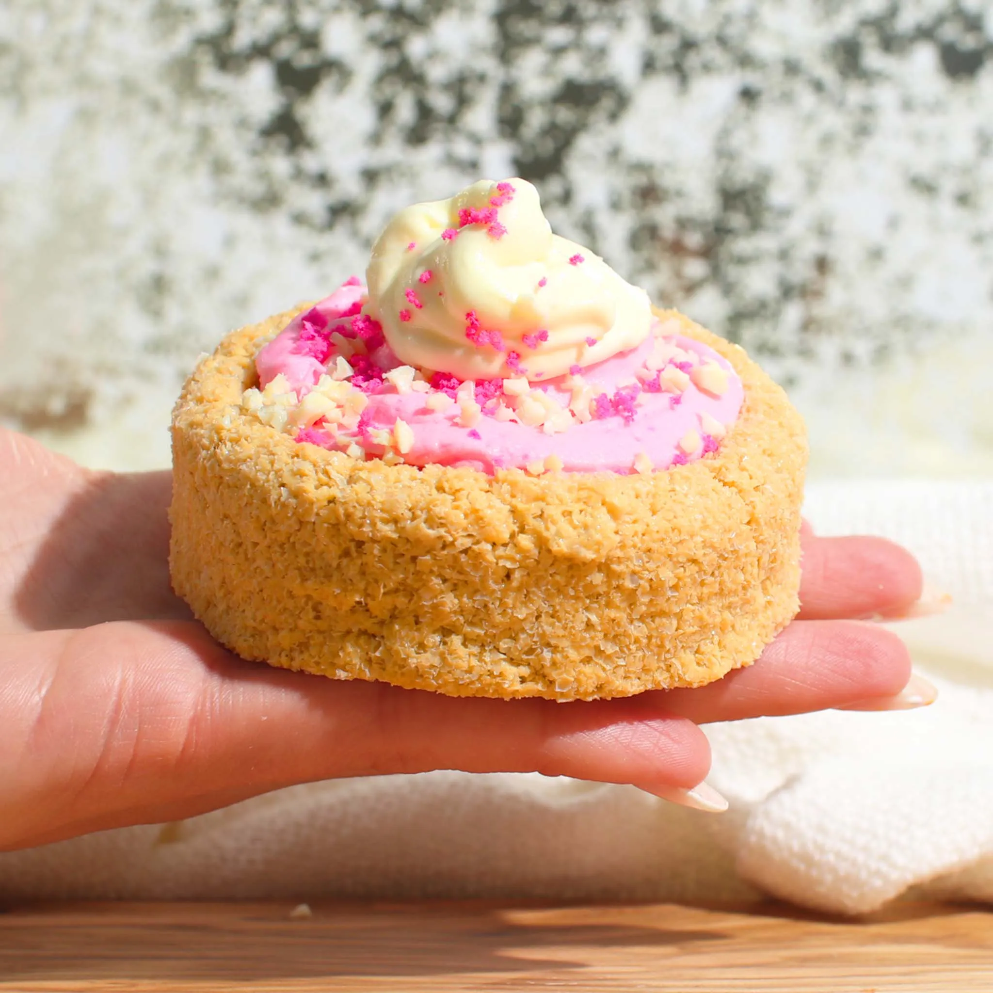 DIY Slime - Raspberry Crunch Tart