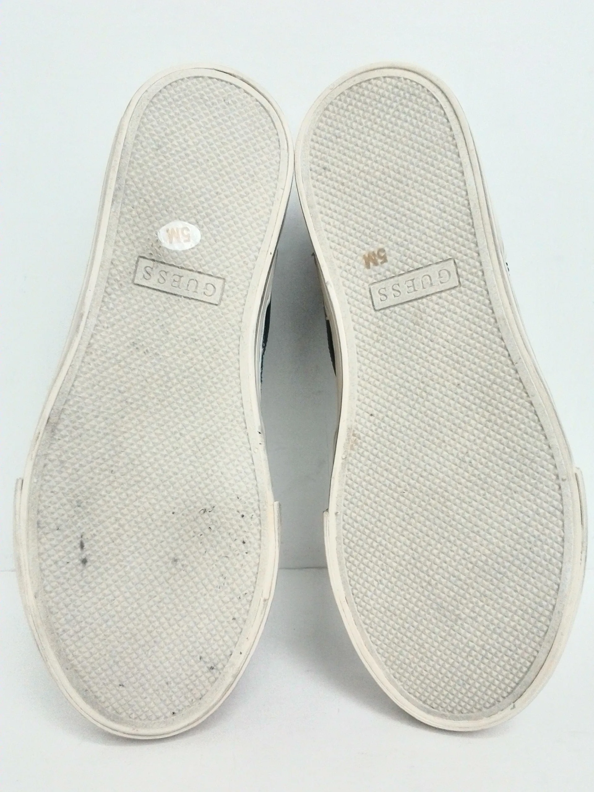 Guess Women's Loven Sneakers Size 5 M