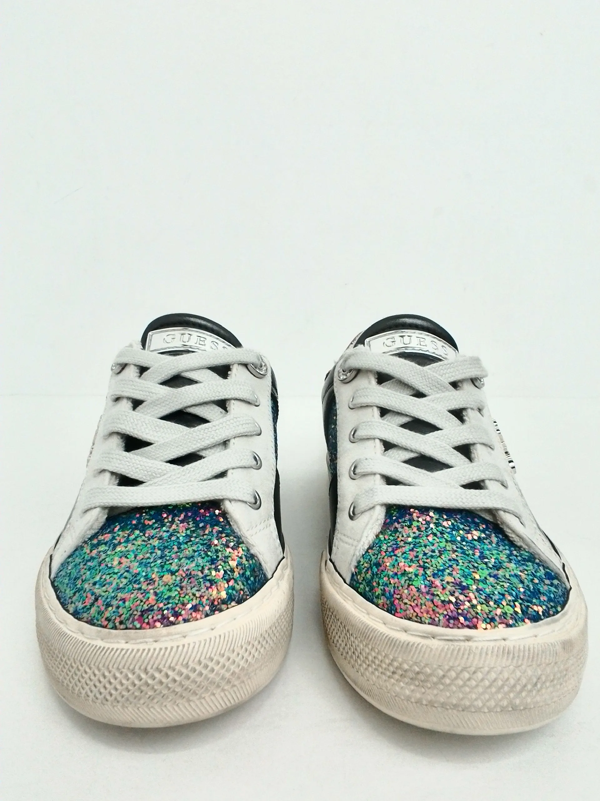 Guess Women's Loven Sneakers Size 5 M