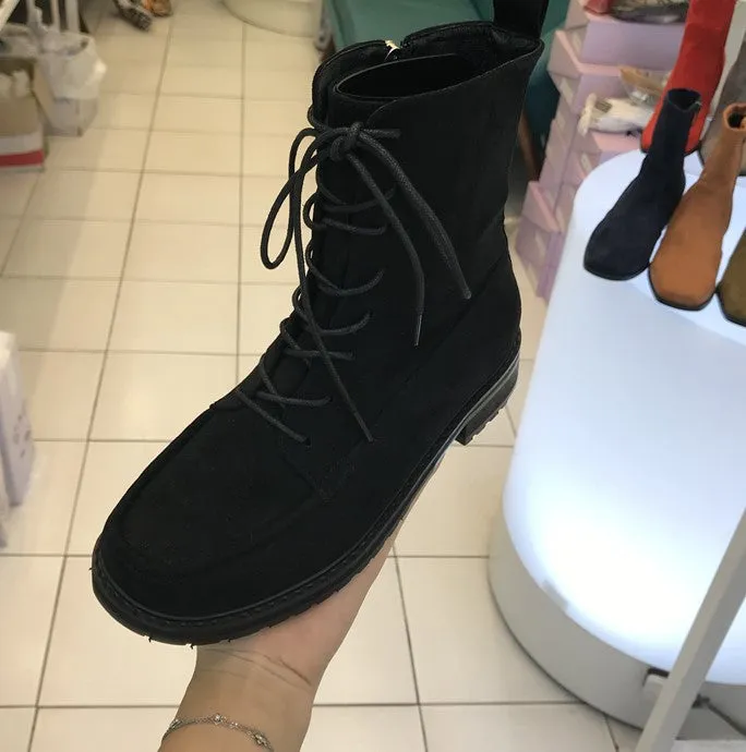 LUXE SEVEN DESIGN LACE UP ANKLE BOOTS
