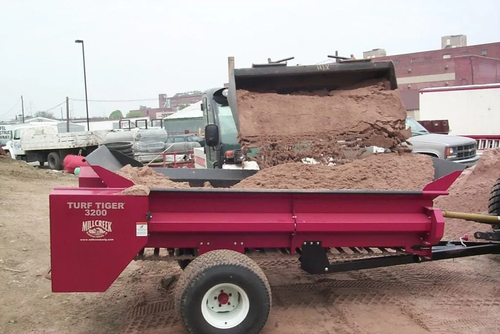 Mill Creek Mid-Size Top Dressers | Turf Tiger 3100 & 3200 Model | For Tractors