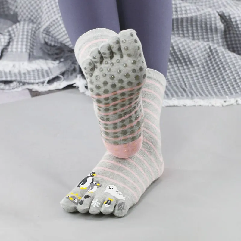 Professional Non-slip Yoga Toe Socks （Great Sale⛄BUY 2 Get 10% OFF）